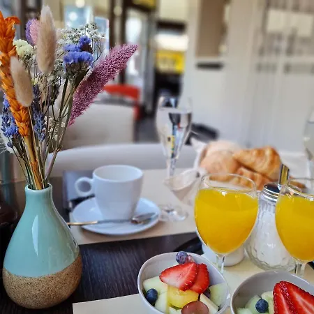Kristoffel - Ontbijt Inbegrepen Hotel Middelkerke