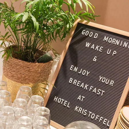 Hotel Kristoffel - Ontbijt Inbegrepen 3*